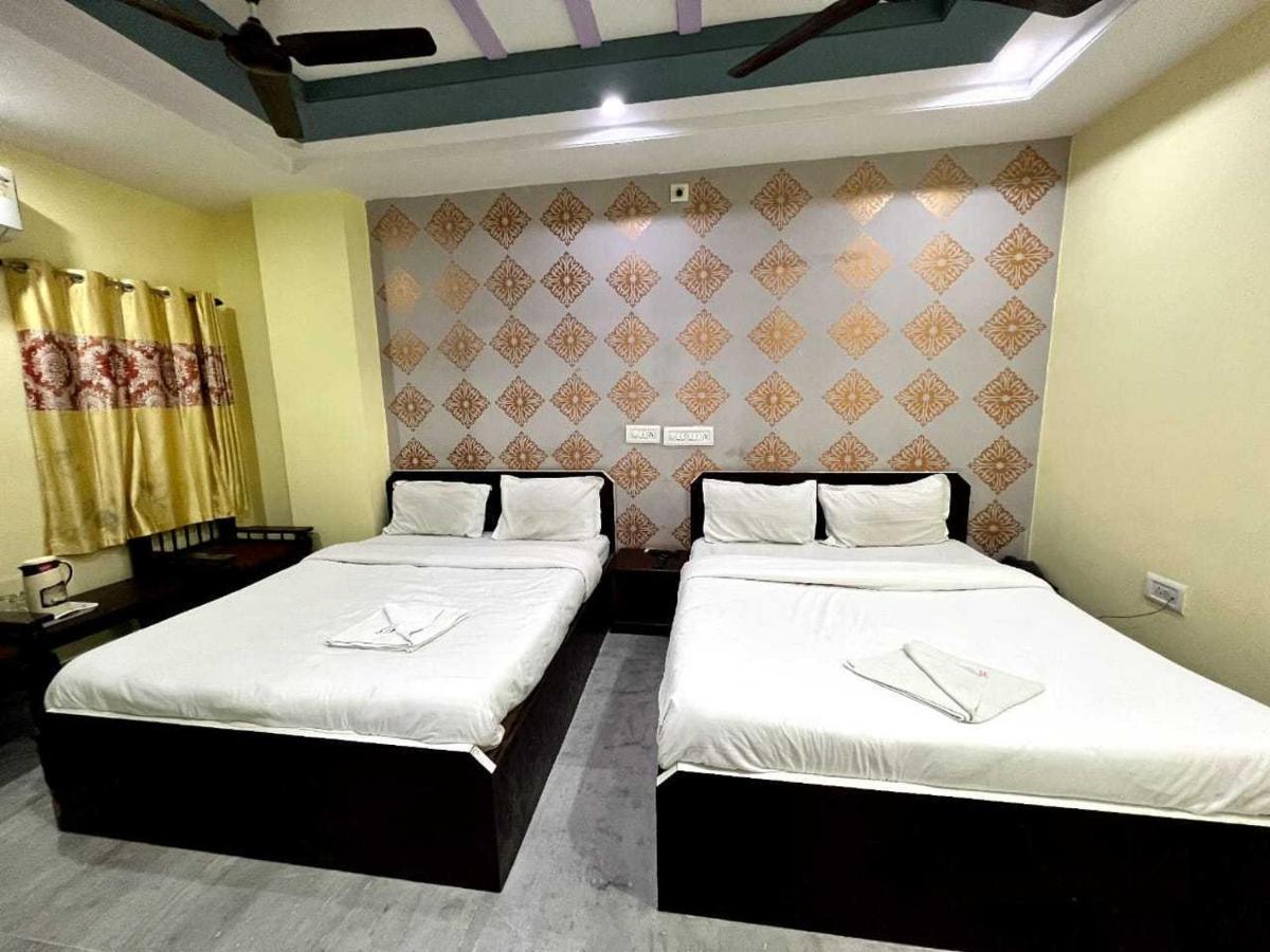 Hotel Gokul Palace Udaipur Ngoại thất bức ảnh