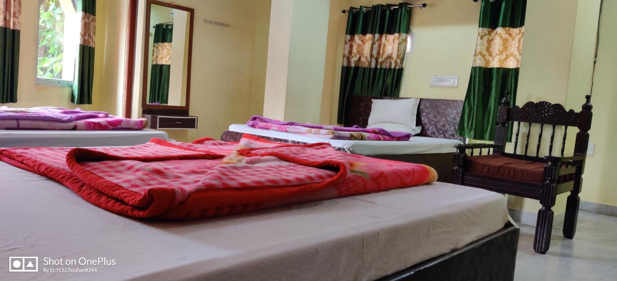Hotel Gokul Palace Udaipur Ngoại thất bức ảnh