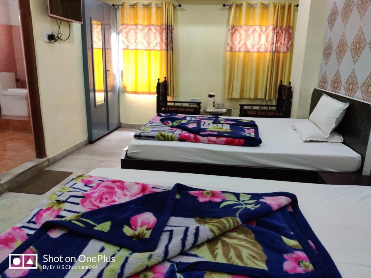 Hotel Gokul Palace Udaipur Ngoại thất bức ảnh