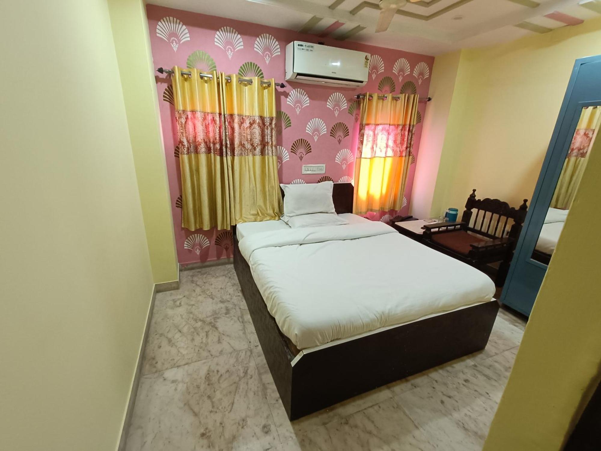 Hotel Gokul Palace Udaipur Ngoại thất bức ảnh