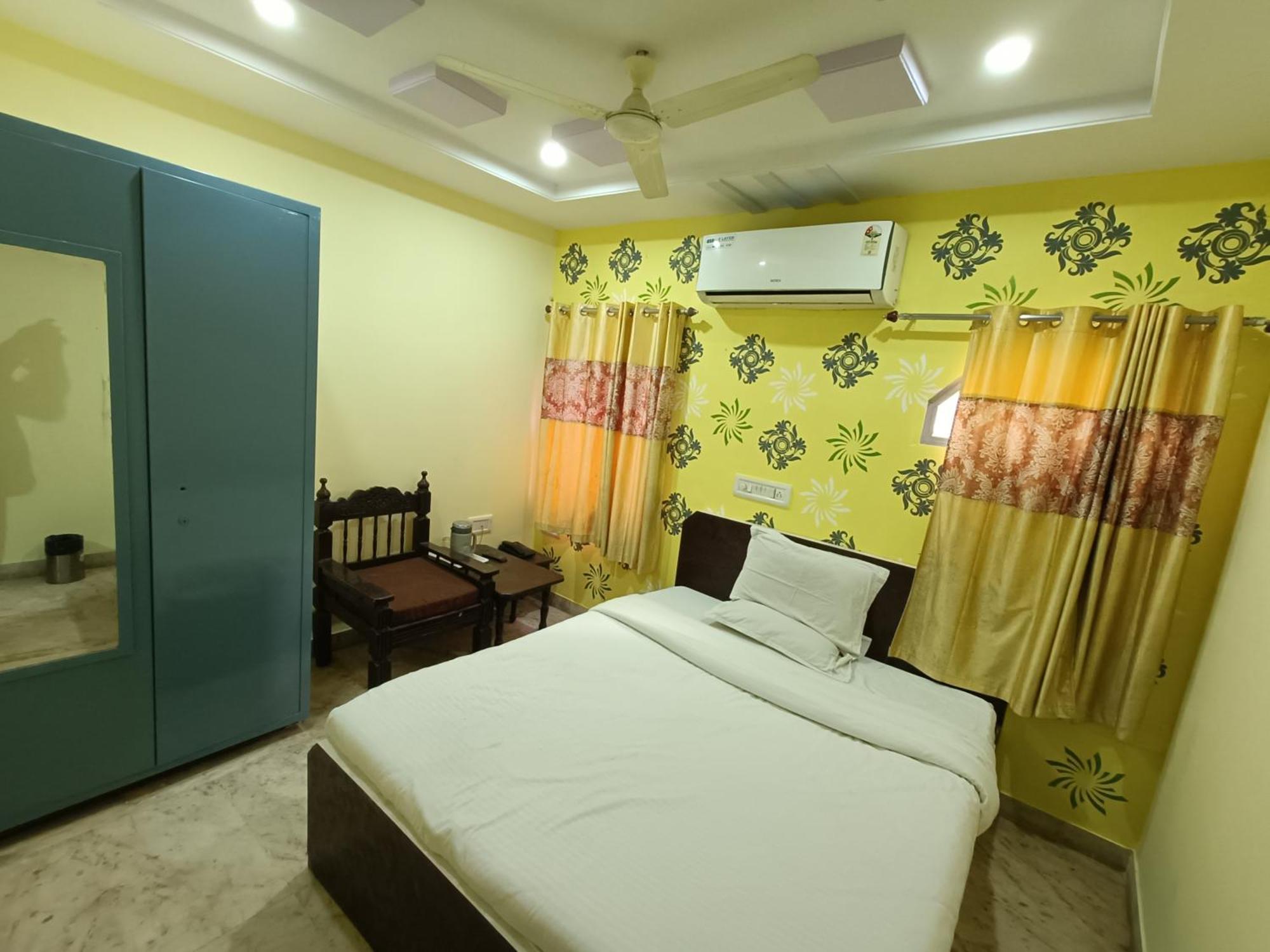 Hotel Gokul Palace Udaipur Ngoại thất bức ảnh
